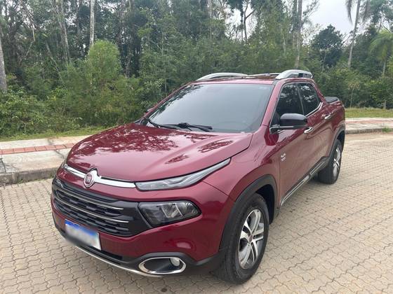 FIAT TORO 2.0 16V TURBO DIESEL VOLCANO 4WD AT9 FIAT TORO 2.0 16V TURBO DIESEL VOLCANO 4WD AT9